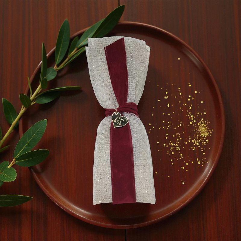 Τούλινη με καρδιά για Χριστούγεννα Τούλινη με καρδιά για Χριστούγεννα